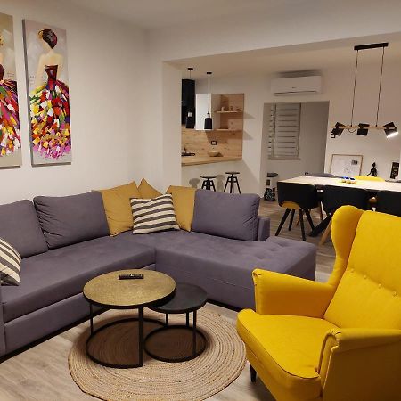 Vela Grota Appartement Rijeka Buitenkant foto