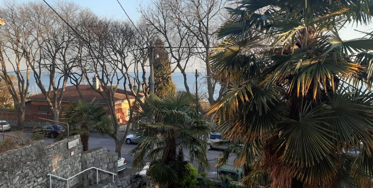 Vela Grota Appartement Rijeka Buitenkant foto