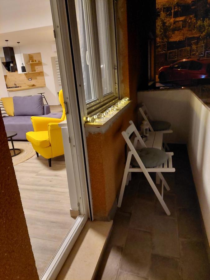 Vela Grota Appartement Rijeka Buitenkant foto