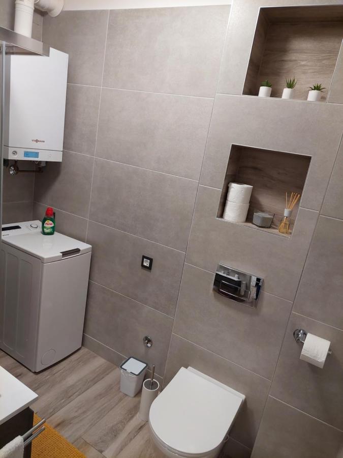 Vela Grota Appartement Rijeka Buitenkant foto